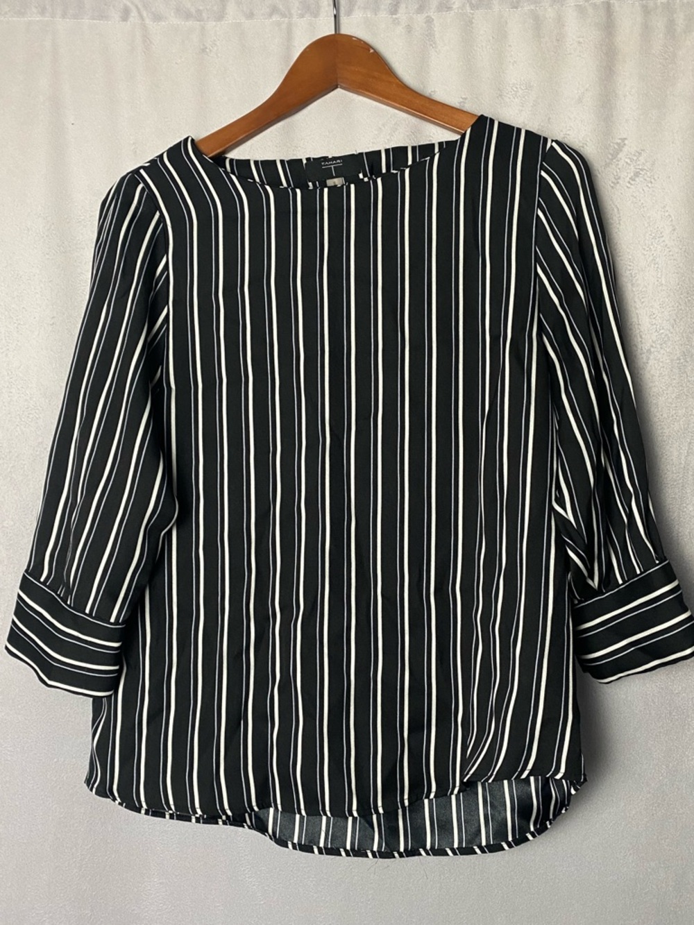 Tahari Striped Blouse Business Casual Sleek professional workwear essential S - Picture 3 of 7